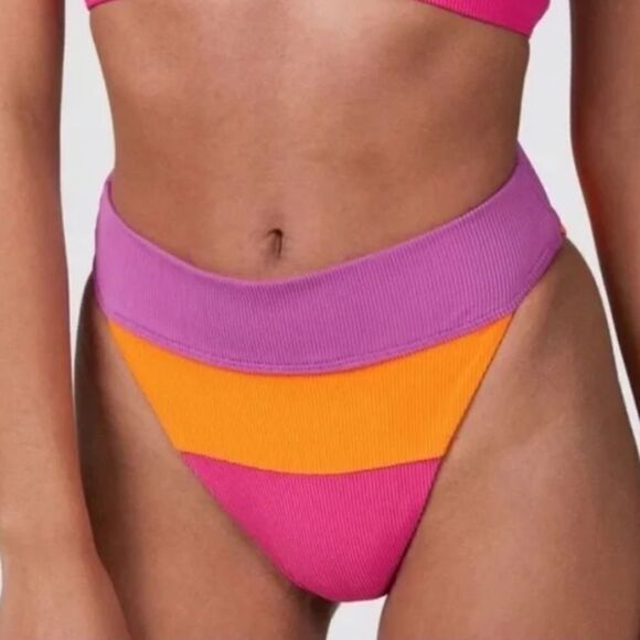 Beach Riot Alexis Block High Waisted Bottom size S - Picture 2 of 14